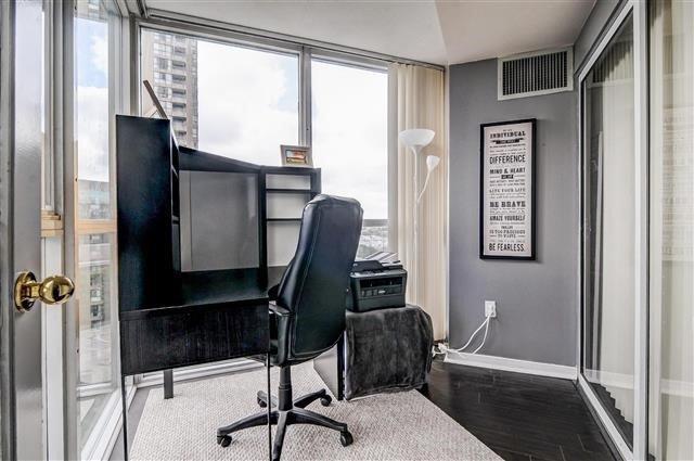 1002 - 5 Concorde Pl, Condo with 2 bedrooms, 2 bathrooms and 1 parking in Toronto ON | Image 17