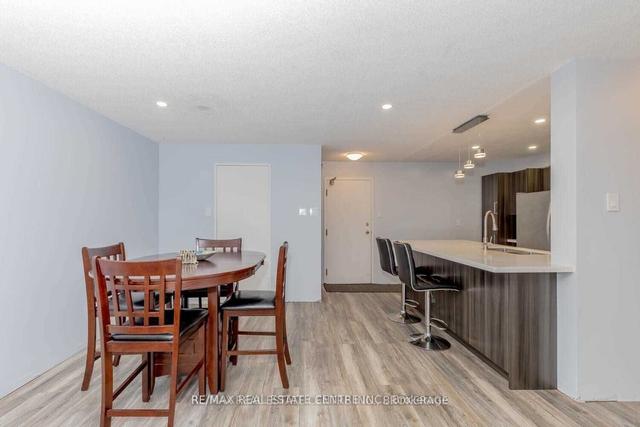 104 - 4205 Shipp Dr Dr, Condo with 2 bedrooms, 2 bathrooms and 1 parking in Mississauga ON | Image 5
