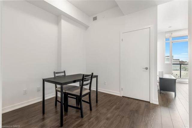 12 - 297 College Street Street, House attached with 2 bedrooms, 2 bathrooms and 1 parking in Toronto ON | Image 16