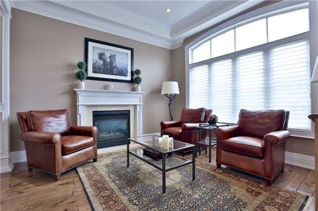 975 Fredonia Dr, House detached with 4 bedrooms, 5 bathrooms and 4 parking in Mississauga ON | Image 4