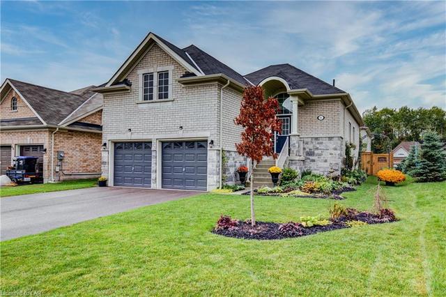 46 Middleton Drive, House detached with 4 bedrooms, 3 bathrooms and 6 parking in Wasaga Beach ON | Image 2