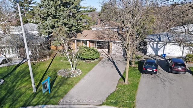 20 Blue Spruce Lane, House detached with 4 bedrooms, 2 bathrooms and 4 parking in Markham ON | Image 1