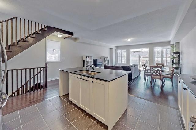 41 Fresnel Rd, House attached with 4 bedrooms, 4 bathrooms and 6 parking in Brampton ON | Image 7