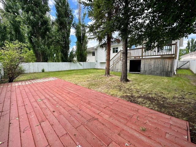 37 Park Circle, House detached with 6 bedrooms, 3 bathrooms and 4 parking in Whitecourt AB | Image 27