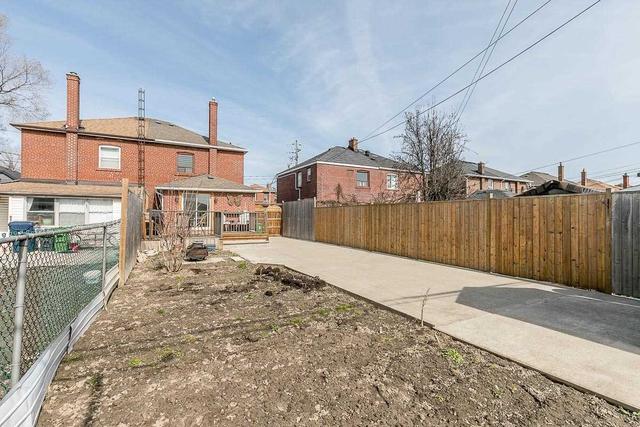 602 Old Weston Rd, House semidetached with 3 bedrooms, 2 bathrooms and 5 parking in Toronto ON | Image 21