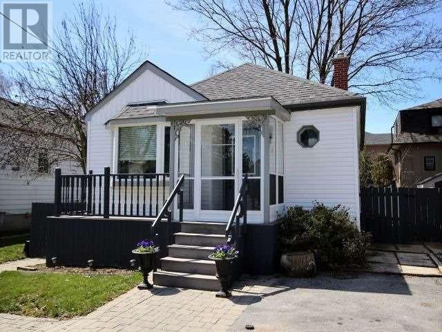 128 Wesley St, House detached with 2 bedrooms, 1 bathrooms and 2 parking in Newmarket ON | Image 11