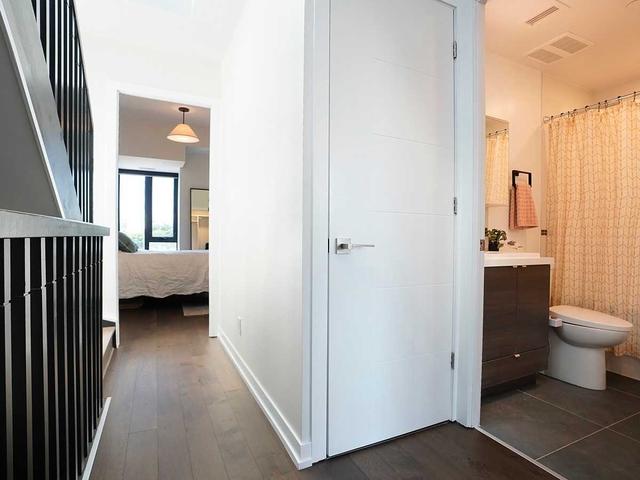 306 - 35 Wabash Ave, Condo with 3 bedrooms, 3 bathrooms and 1 parking in Toronto ON | Image 14