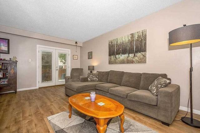 8 Brighton Pl, House semidetached with 3 bedrooms, 2 bathrooms and 2 parking in Brampton ON | Image 5