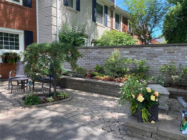 557 Arlington Blvd, Townhouse with 2 bedrooms, 2 bathrooms and 2 parking in Burlington ON | Image 27
