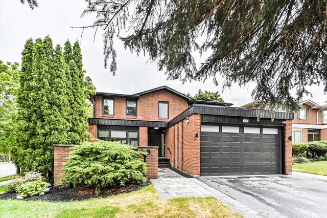 59 Leacock Cres, House detached with 4 bedrooms, 5 bathrooms and 5 parking in Toronto ON | Card Image
