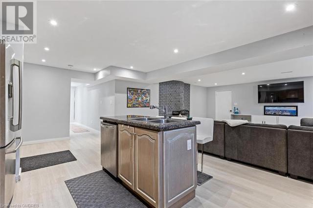 2254 Yates Court, House detached with 6 bedrooms, 4 bathrooms and 8 parking in Oakville ON | Image 31