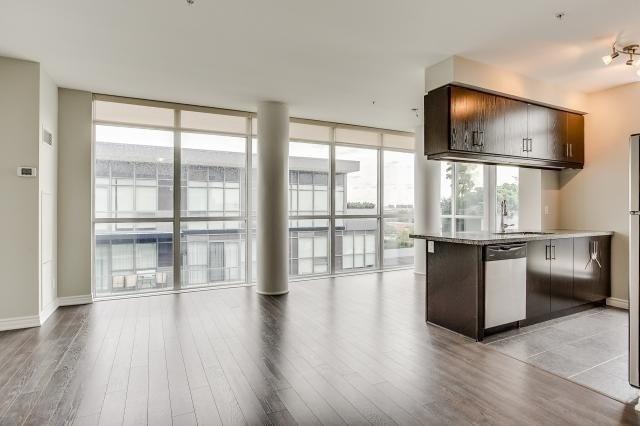 1120 - 15 James Finlay Way, Condo with 2 bedrooms, 2 bathrooms and 1 parking in Toronto ON | Image 3