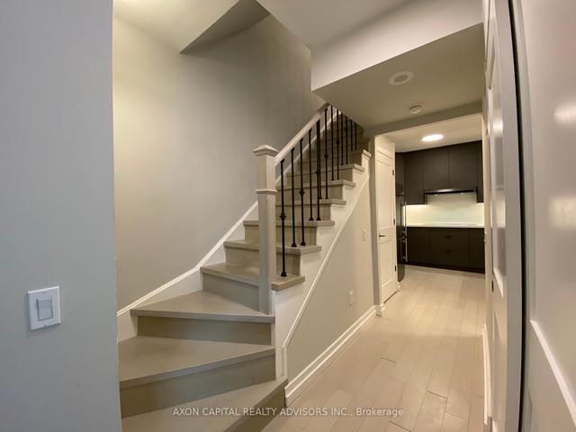 59 Mcmurrich St, Townhouse with 3 bedrooms, 3 bathrooms and 1 parking in Toronto ON | Image 36