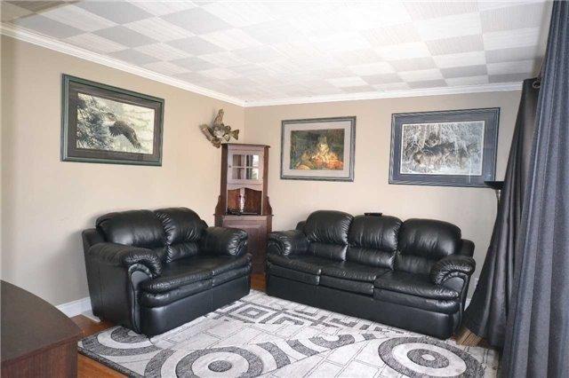 29 English St, House detached with 3 bedrooms, 2 bathrooms and 1 parking in Brampton ON | Image 4
