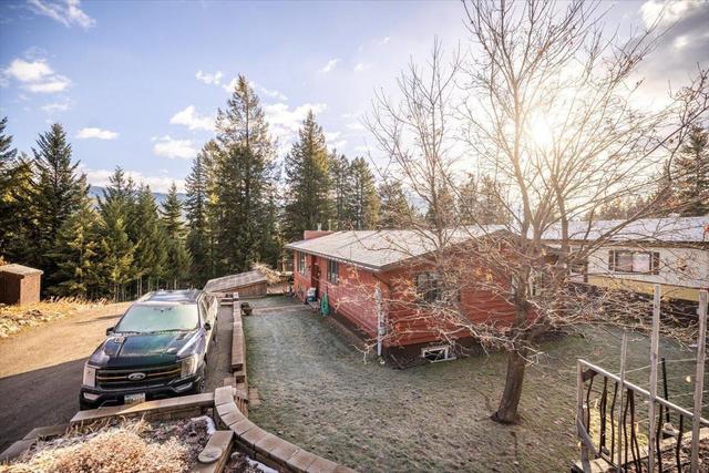 50 Cariboo Drive, House detached with 5 bedrooms, 3 bathrooms and 4 parking in Elkford BC | Image 33