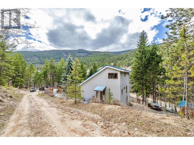 1139 Fish Lake Road, House detached with 2 bedrooms, 3 bathrooms and null parking in Okanagan Similkameen F BC | Image 4