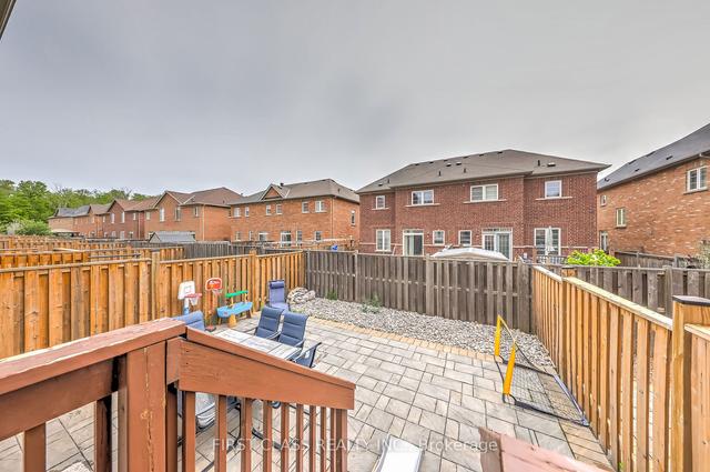 41 Wermoth Crt, House attached with 3 bedrooms, 4 bathrooms and 2 parking in Markham ON | Image 27