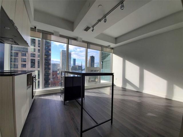 2201 - 77 Shuter St, Condo with 1 bedrooms, 1 bathrooms and 0 parking in Toronto ON | Image 7