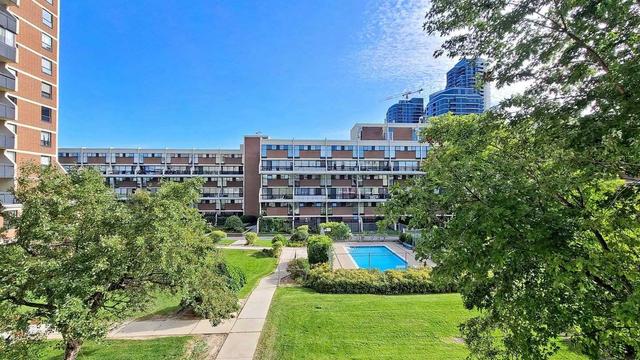 201 - 364 The East Mall, Townhouse with 2 bedrooms, 3 bathrooms and 1 parking in Toronto ON | Image 39
