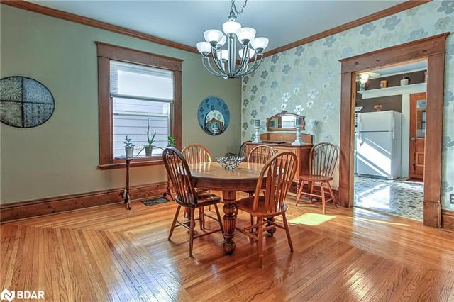 34 Richmond Street, House detached with 3 bedrooms, 1 bathrooms and null parking in Brantford ON | Image 9