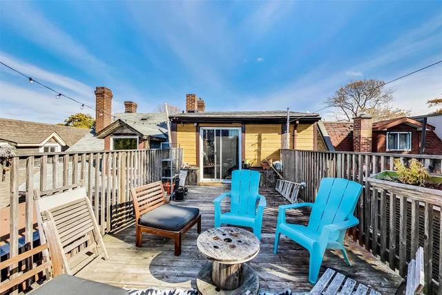 410 St Clarens Ave, House semidetached with 5 bedrooms, 3 bathrooms and 2 parking in Toronto ON | Image 11