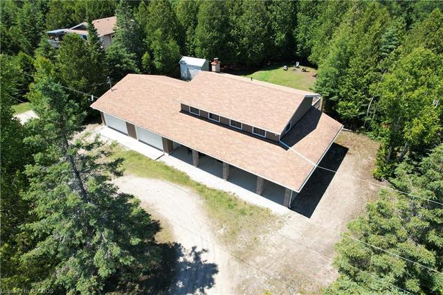63 Old Pine Tree Road, House detached with 2 bedrooms, 1 bathrooms and 12 parking in Northern Bruce Peninsula ON | Image 8