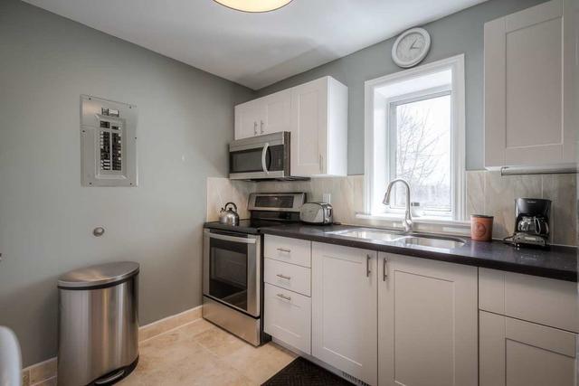 1531 Queen St E, House semidetached with 3 bedrooms, 4 bathrooms and 0 parking in Toronto ON | Image 10