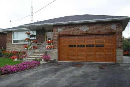 1035 Islington Ave, House detached with 3 bedrooms, 2 bathrooms and 4 parking in Toronto ON | Image 1