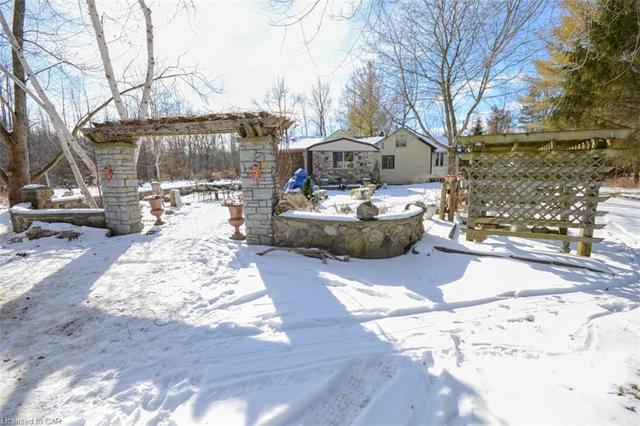 7571 Cornell Trail, House detached with 3 bedrooms, 2 bathrooms and null parking in Lambton Shores ON | Image 36