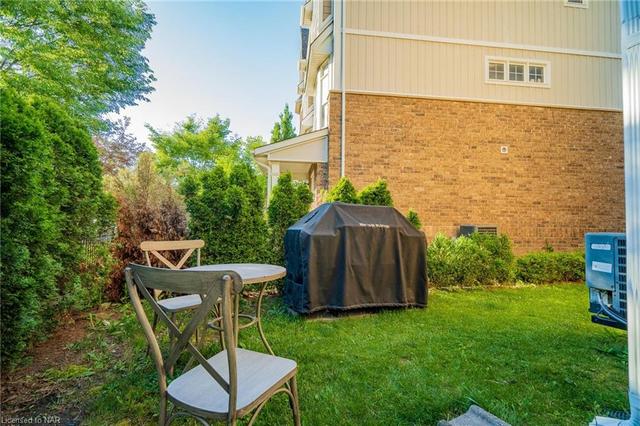 39 Durksen Drive, House attached with 2 bedrooms, 1 bathrooms and 2 parking in St. Catharines ON | Image 33