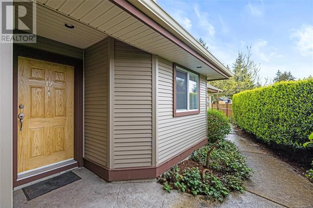 12 - 340 Young St, House attached with 2 bedrooms, 2 bathrooms and null parking in Parksville BC | Image 2
