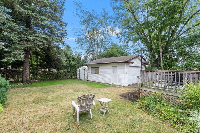 343 Speedvale Ave E, House detached with 3 bedrooms, 2 bathrooms and 8 parking in Guelph ON | Image 17