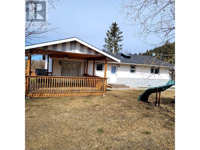 6101 Reita Crescent, House detached with 3 bedrooms, 1 bathrooms and null parking in Cariboo L BC | Image 2