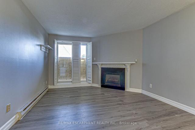 108 - 725 Deveron Cres, Condo with 3 bedrooms, 2 bathrooms and 2 parking in London ON | Image 25