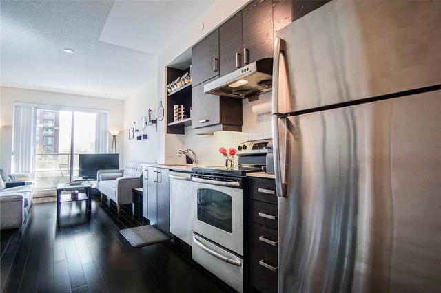 301 - 8228 Birchmount Rd, Condo with 1 bedrooms, 1 bathrooms and 1 parking in Markham ON | Image 11