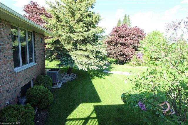 43 Olde Forest Lane, House detached with 2 bedrooms, 3 bathrooms and 4 parking in Kawartha Lakes ON | Image 20