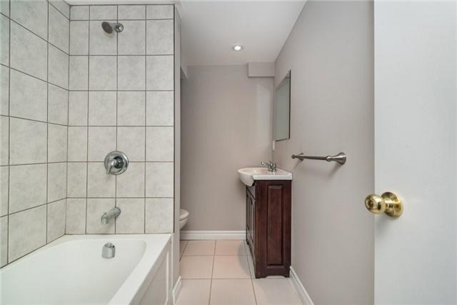 113 Gunn St, House detached with 2 bedrooms, 2 bathrooms and 4 parking in Barrie ON | Image 10