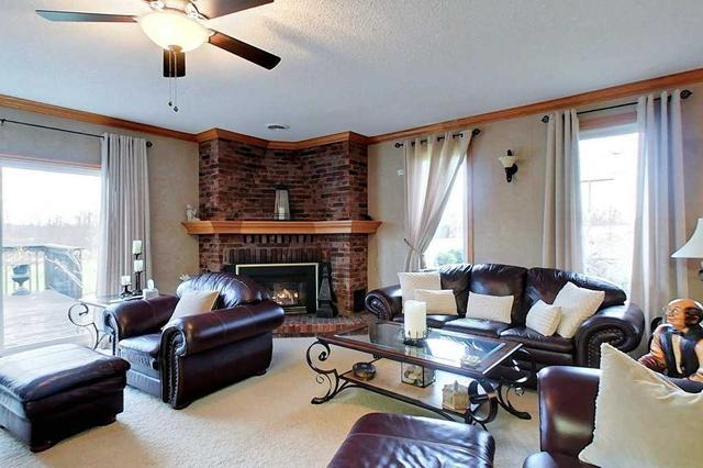 9200 Schisler Rd, House detached with 2 bedrooms, 2 bathrooms and 28 parking in Niagara Falls ON | Image 38