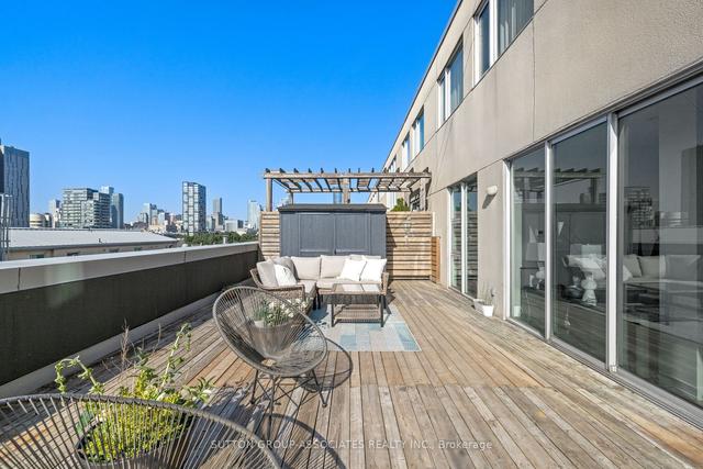 607 - 160 Baldwin St, Condo with 2 bedrooms, 2 bathrooms and 1 parking in Toronto ON | Image 13