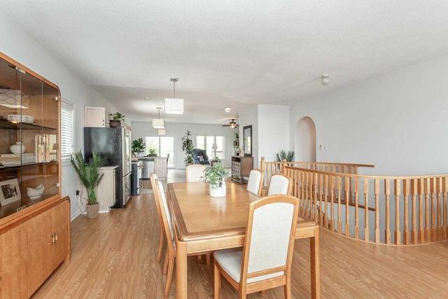 565 Royalpark Way, House detached with 2 bedrooms, 2 bathrooms and 6 parking in Vaughan ON | Image 9