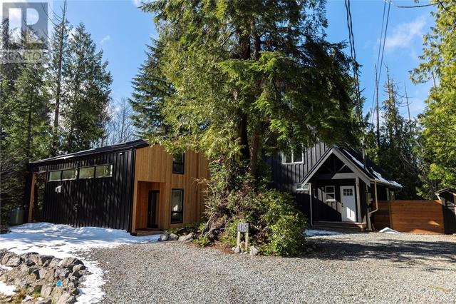 1135 Abraham Dr, House detached with 4 bedrooms, 4 bathrooms and null parking in Tofino BC | Image 22