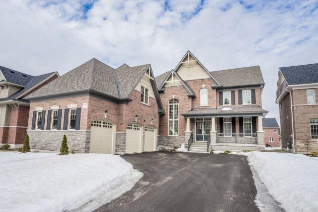 22 Trail Blvd, House detached with 4 bedrooms, 4 bathrooms and 6 parking in Springwater ON | Image 1