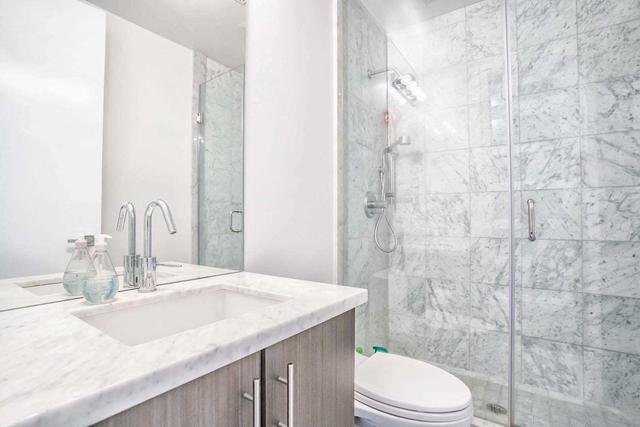 427 - 29 Queens Quay E, Condo with 2 bedrooms, 2 bathrooms and 1 parking in Toronto ON | Image 7