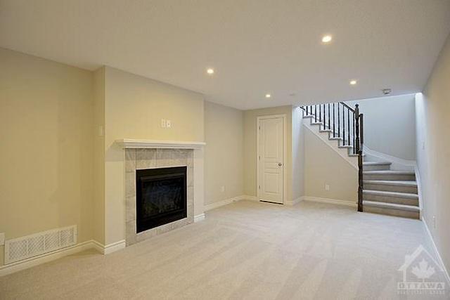619 Guernsey Place, Townhouse with 3 bedrooms, 3 bathrooms and 2 parking in Ottawa ON | Image 21