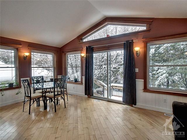 5066 Rideau River Road, House detached with 4 bedrooms, 1 bathrooms and 13 parking in North Grenville ON | Image 4