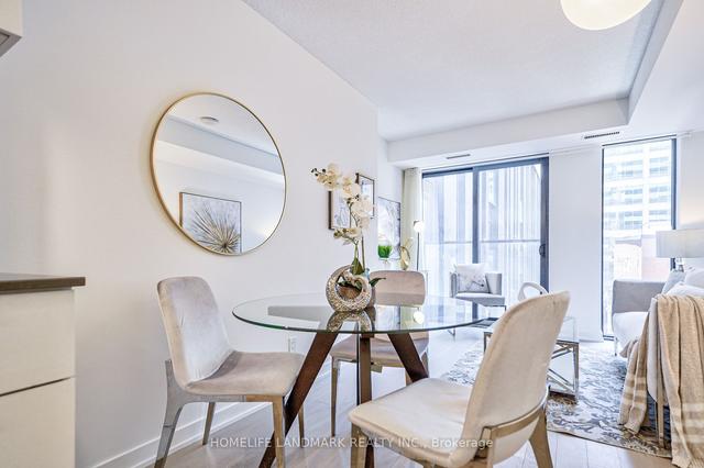310 - 25 Richmond St E, Condo with 1 bedrooms, 1 bathrooms and 0 parking in Toronto ON | Image 3