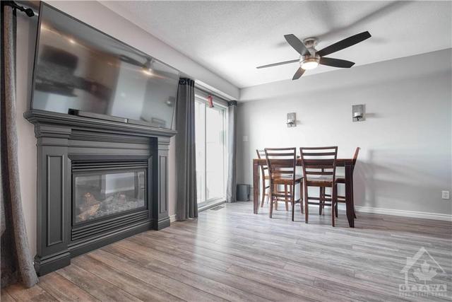 136 Freeport Avenue, Townhouse with 3 bedrooms, 3 bathrooms and 2 parking in Ottawa ON | Image 10