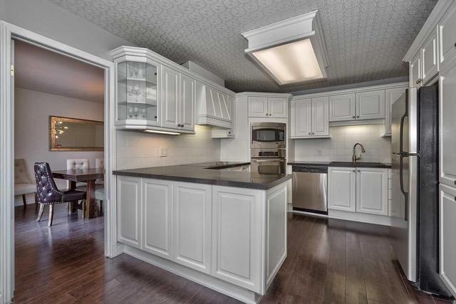 1821 Pilgrims Way, House detached with 4 bedrooms, 5 bathrooms and 2 parking in Oakville ON | Image 5