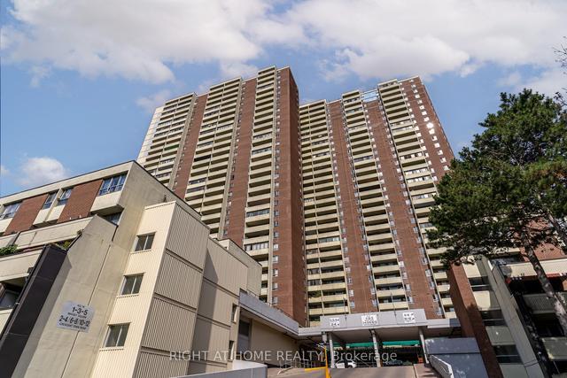 2211 - 1 Massey Sq, Condo with 2 bedrooms, 1 bathrooms and 1 parking in Toronto ON | Image 12