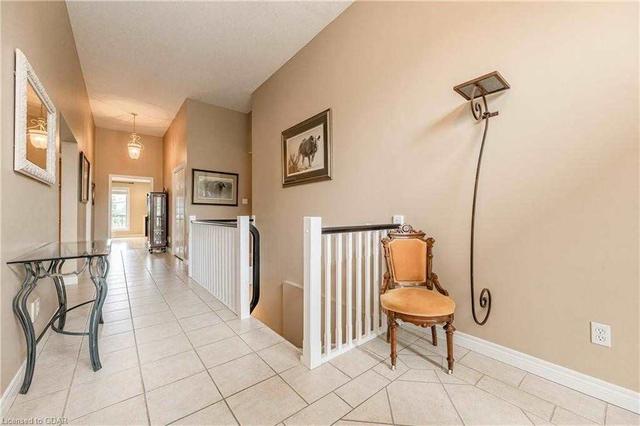 8 Elderberry Crt, House detached with 1 bedrooms, 3 bathrooms and 6 parking in Guelph ON | Image 23